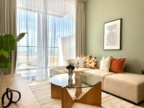 Modern Luxury Stay in Binghatti Corner, Dubai