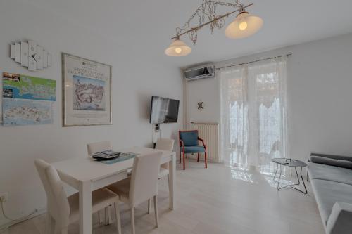 Prokonzul 2BR apartment in old town