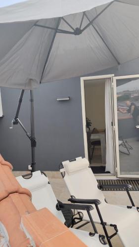 Gioeni Jacuzzi appartment photo 14
