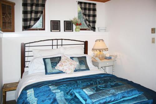 Gallery image of 2 Moon Cottage in Niagara on the Lake