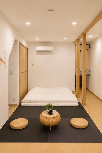 POLA INN Tusruhashi 1号館
