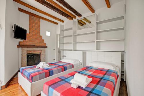 Mirador Del Lago with Lake View Balcony - Happy Rentals