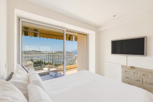 Seaview Retreat 1BR with terrace