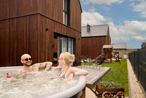 Sunset Wood Resort Jastrzębia Góra z Jacuzzi by Downtown Apartments