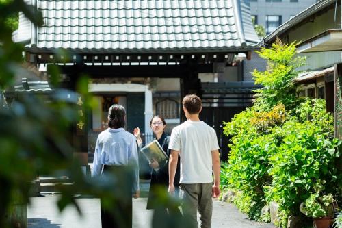 Shinagawa-shuku Guest House & Tours