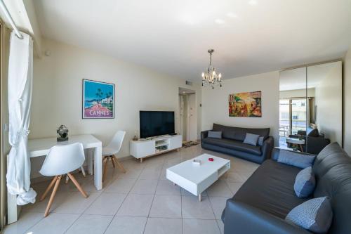 Appartement 2 pièces avec grande terrasse au cœur de Cannes
