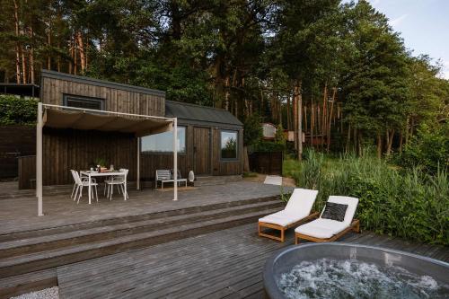 Mini Lake House - domek nad samym jeziorem