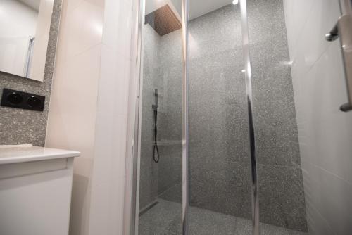 Nice Apartment Close to Eiffel Tower