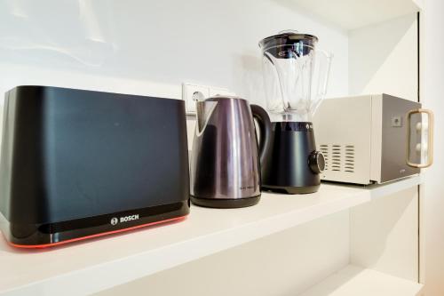 WHome Unbeatable Location Porto Old Town Apartment