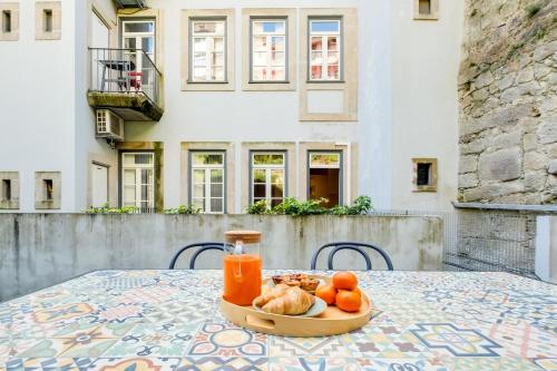 WHome Unbeatable Location Porto Old Town Apartment
