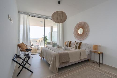 Stupa Hills with sea view, pool, free gym and sauna