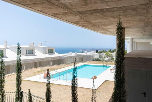 Stupa Hills with sea view, pool, free gym and sauna