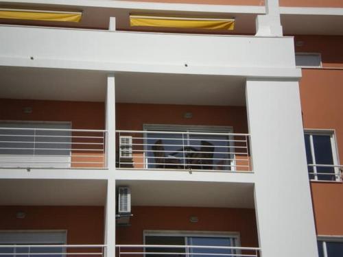 AlgarveHolidayApartment welcomes you to our 2 bedroom apartment in Armacao de Pera