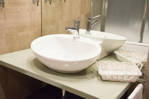 Renovated Gran Via Luxury Apartment