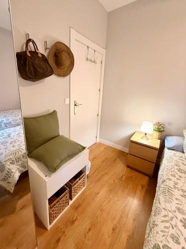 Habitación en apartamento con zonas comunes compartida H1