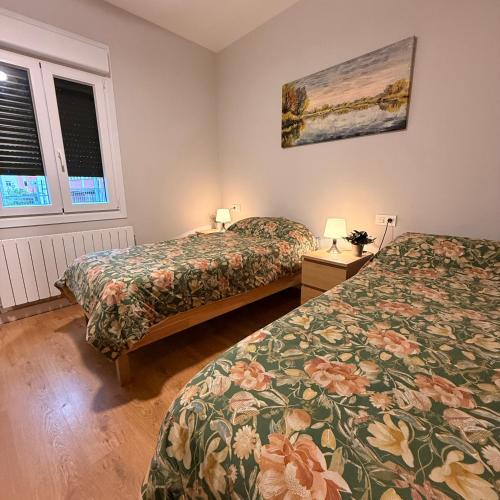 Habitación en apartamento con zonas comunes compartida H2