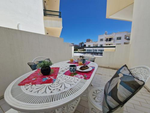 Dunas Alvor with pool view and parking in the city center