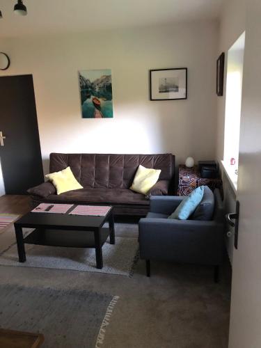 1 Bedroom Flat Own Entrance