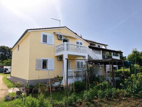 Large apartment for 8 people