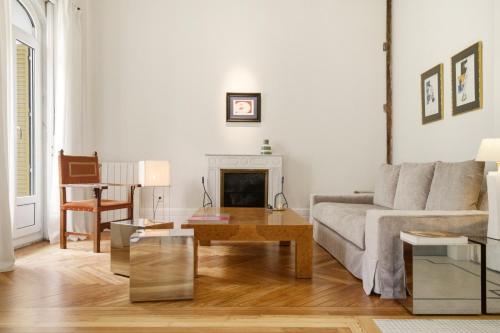 1905 Corner Flat - Temporary Stay - Las Letras