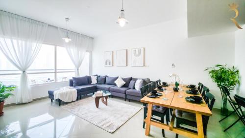 Luxury Al Reem Island Apartment Ocean View Stay