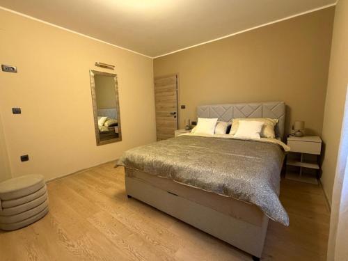 Apartment Aria