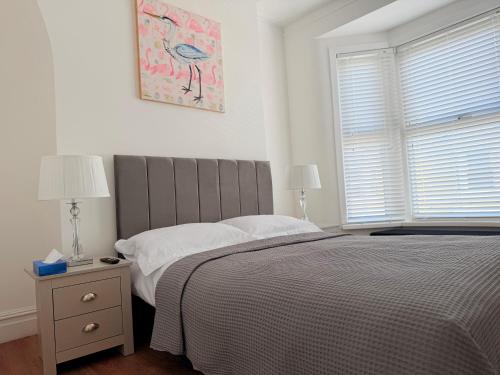 The Cosy Nest Modern - 3BR House - Sleeps 7 - Near City Centre - STARLINK Wi-fi photo 20