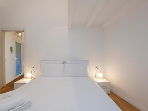 Xenia Milano - 2 rooms apt in Via Nino Bixio 6