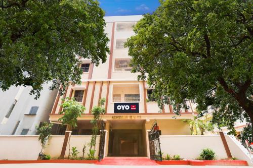 a building with an sign on it at Hotel O Castle Inn Kondapur in Hyderabad