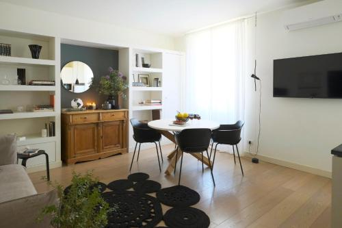 ComeCasa Lily Pads -Elegant apartment- in the city center