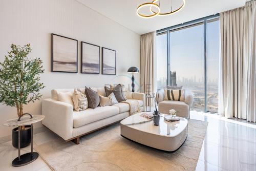High-Floor 1BR with Assistant Room, Featuring a Glimpse of Burj Khalifa and the Creek, Just a Minute Drive from Ras Al Khor Wildlife Sanctuary, Sobha Hartland - Crest Grande, Sobha Hartland by Deluxe Holiday Homes