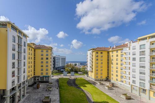 Avenida Blue - 3 bedroom - private parking