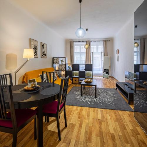 Cozy apartment Old Town Železná