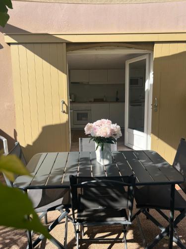 T2 - Rez de Jardin, proche de la mer