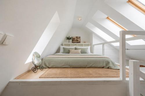 Old Town Skylight Apartament-Laciarska AS Home