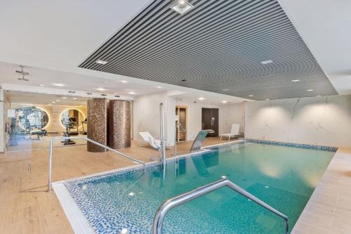 3 BR Apartment Oasis 325 With Pool And Gym