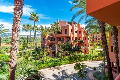 Cubo's Golf & Playa Marbella Apartment