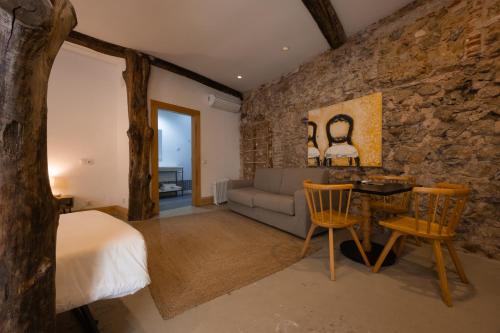 Casa dos Monges by PURUS