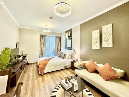 Cosmos Living Premier Studio Near Metro