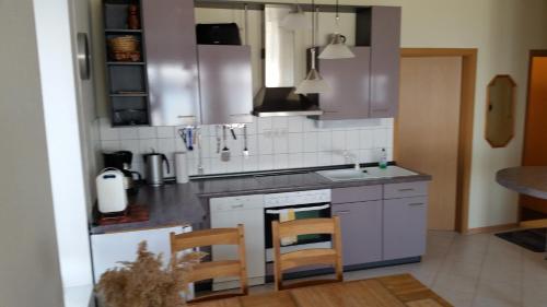 Dapur atau dapur kecil di Haus Seeblick Insel Rügen