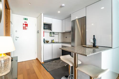 Tradition, Modernity & Light In Porto With Garage