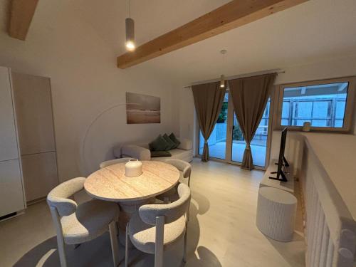 Donau Living New Apartment Near City and Highway