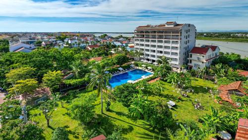 RiverTown Hoi An Resort & Spa — Swimming pool