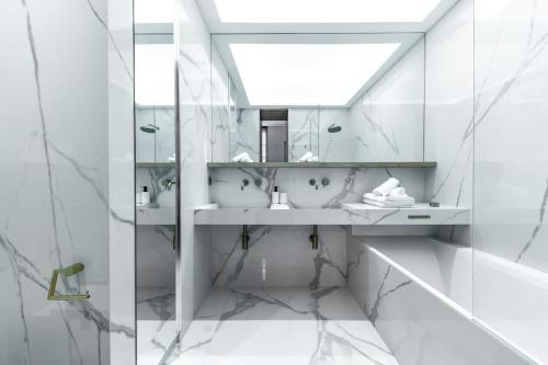Chic 2-Bedroom Haven