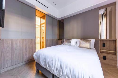 Chic 2-Bedroom Haven