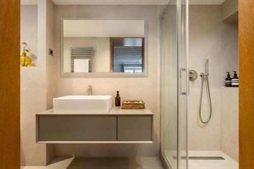 Wonderful apartment 3bedr Saint Honoré