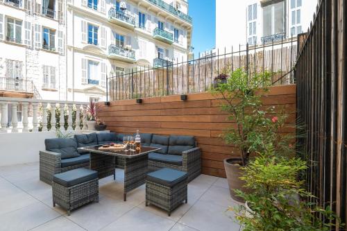 "Le Zen" by EnjoyNice, central spacious apartment with Airco, beach at 10 min