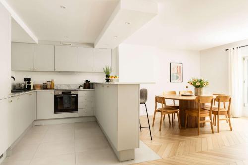 Brand New 3 Bedrooms Facing Madeleine St Honoré