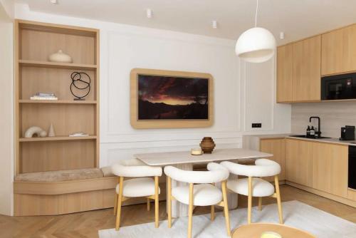 Splendid Apartment 2BR 6P Near Palais Royal
