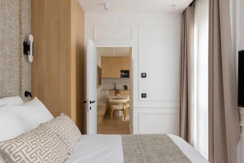 Splendid Apartment 2BR 6P Near Palais Royal